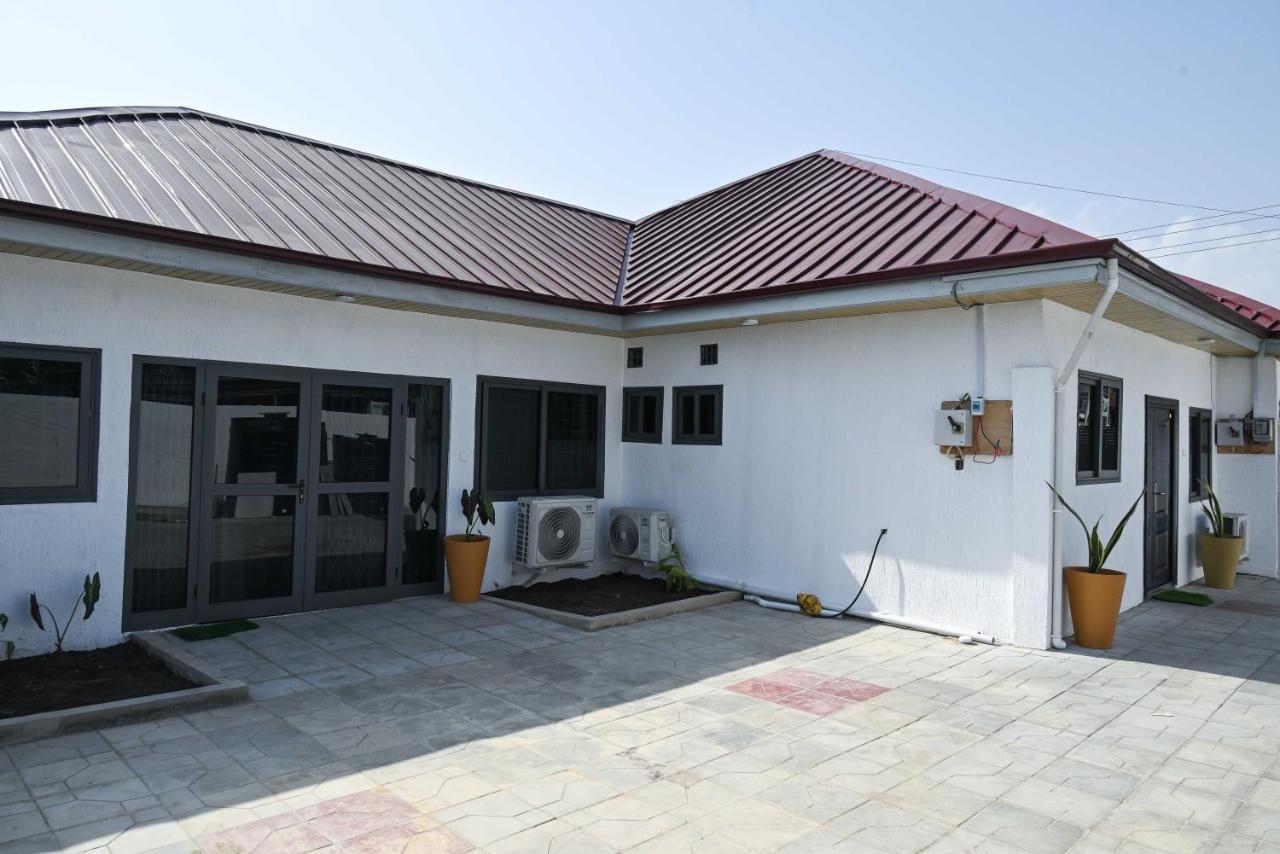 Lokko Serene Accra Exterior photo